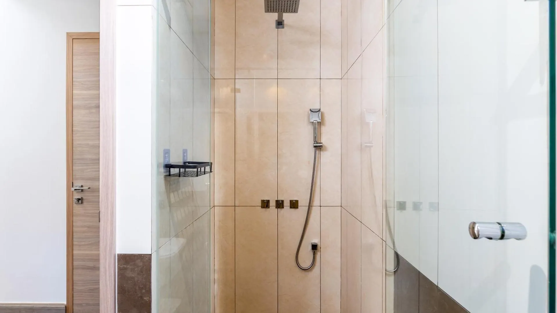 Waves - Elegant 1Br Near Metro & Dubai Creek Harbour Appartement 0*,  Verenigde Arabische Emiraten